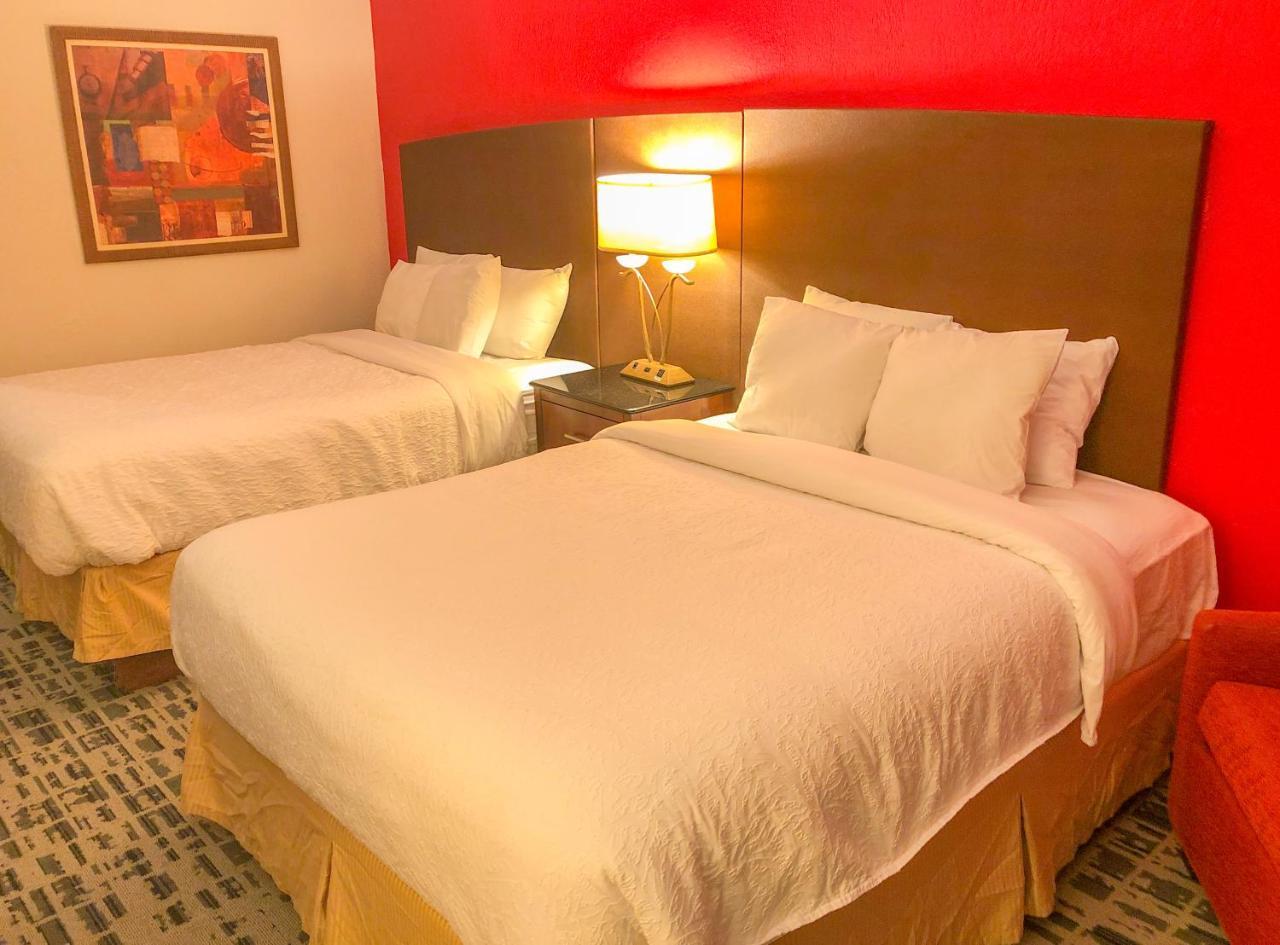 Baymont By Wyndham Ferndale/Royal Oak Hotel Ngoại thất bức ảnh
